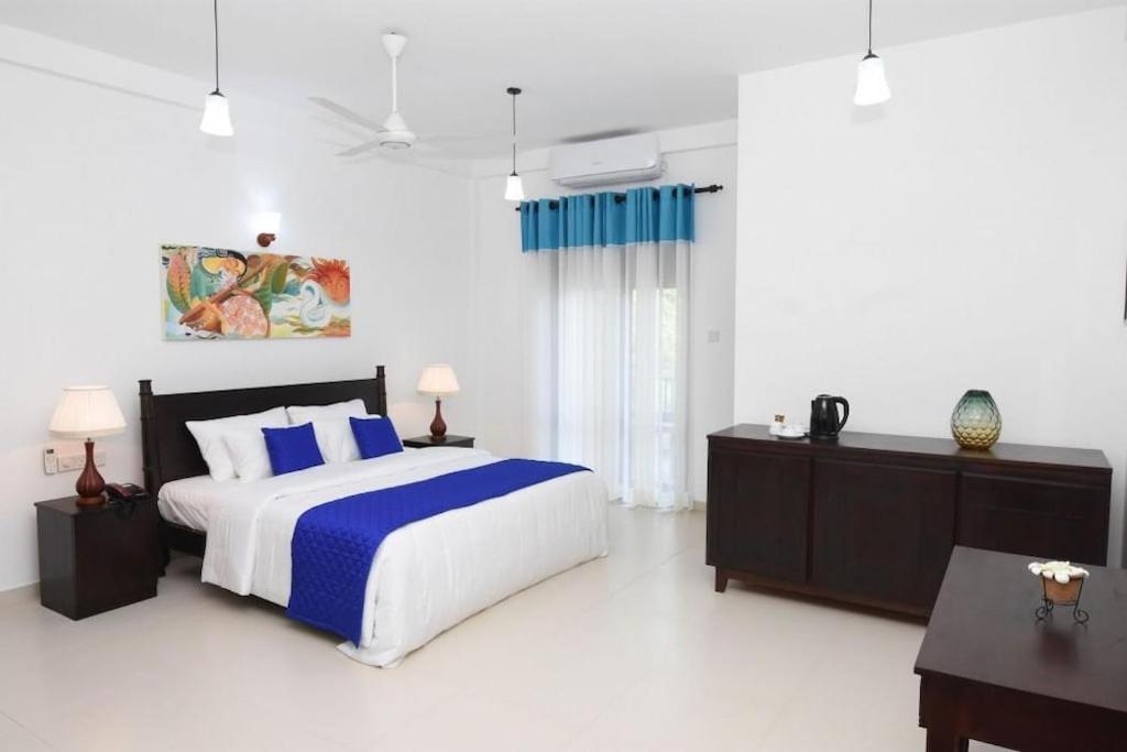 Blue Spring Hotel Wadduwa Rum bild